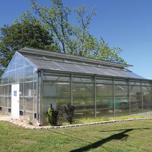 FarmTek GrowSpan 14'W Commercial Educator Greenhouse | Twin-Wall Polycarbonate | Ideal For Research & Educational Institutions